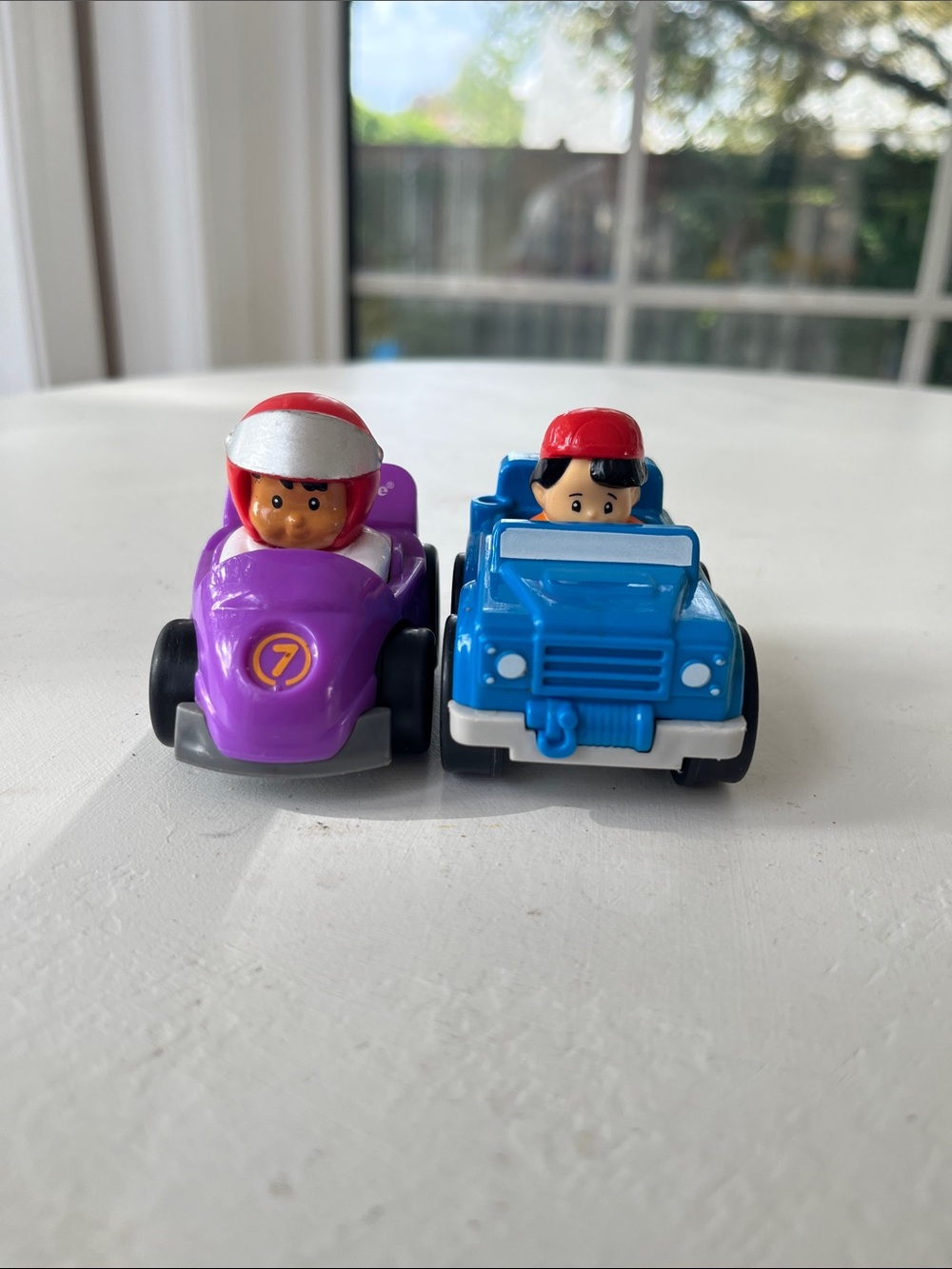 5/$25 💛Little People Wheelies